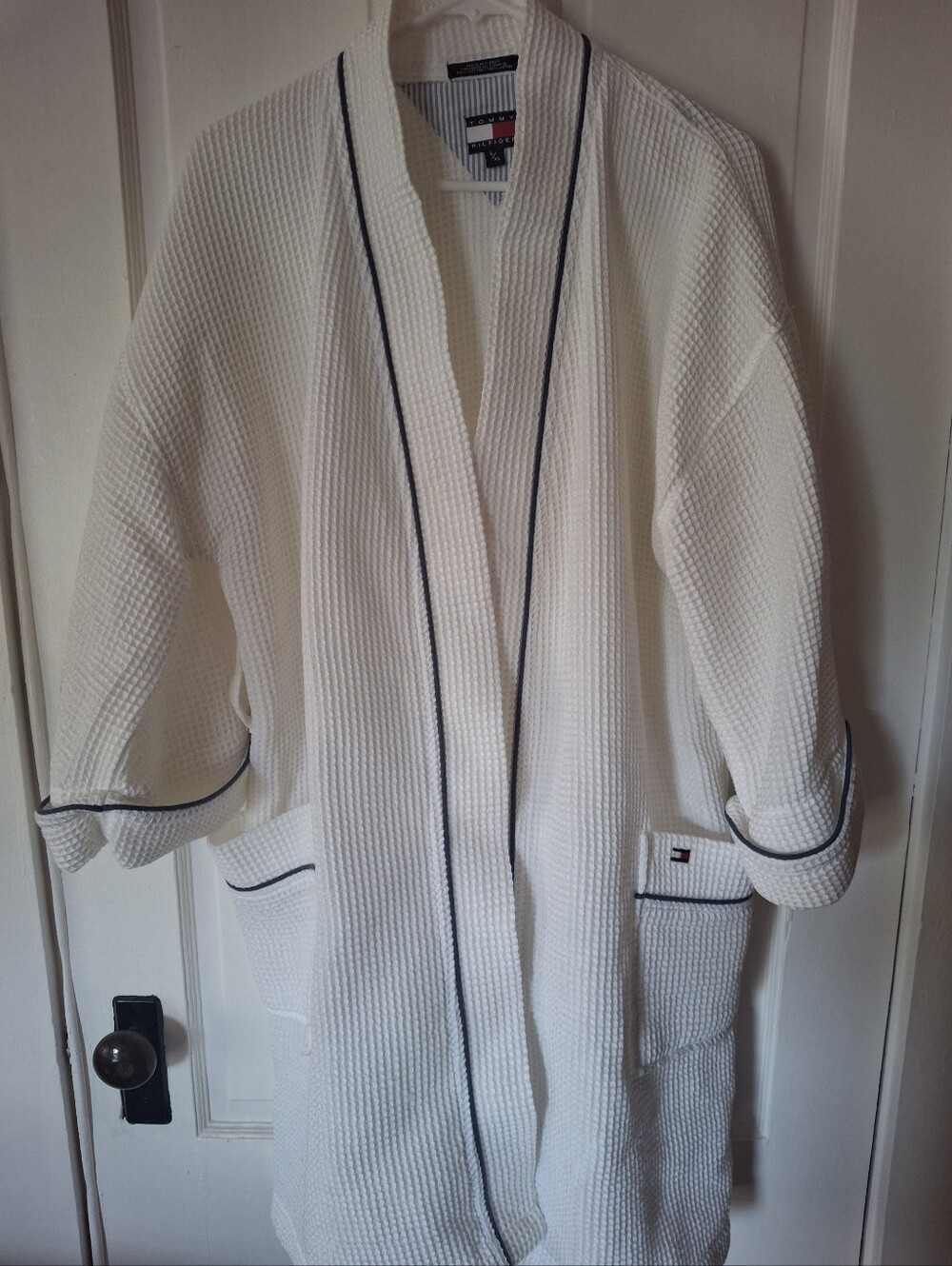 Tommy Hilfiger White Waffle-Knit Robe with Navy Trim